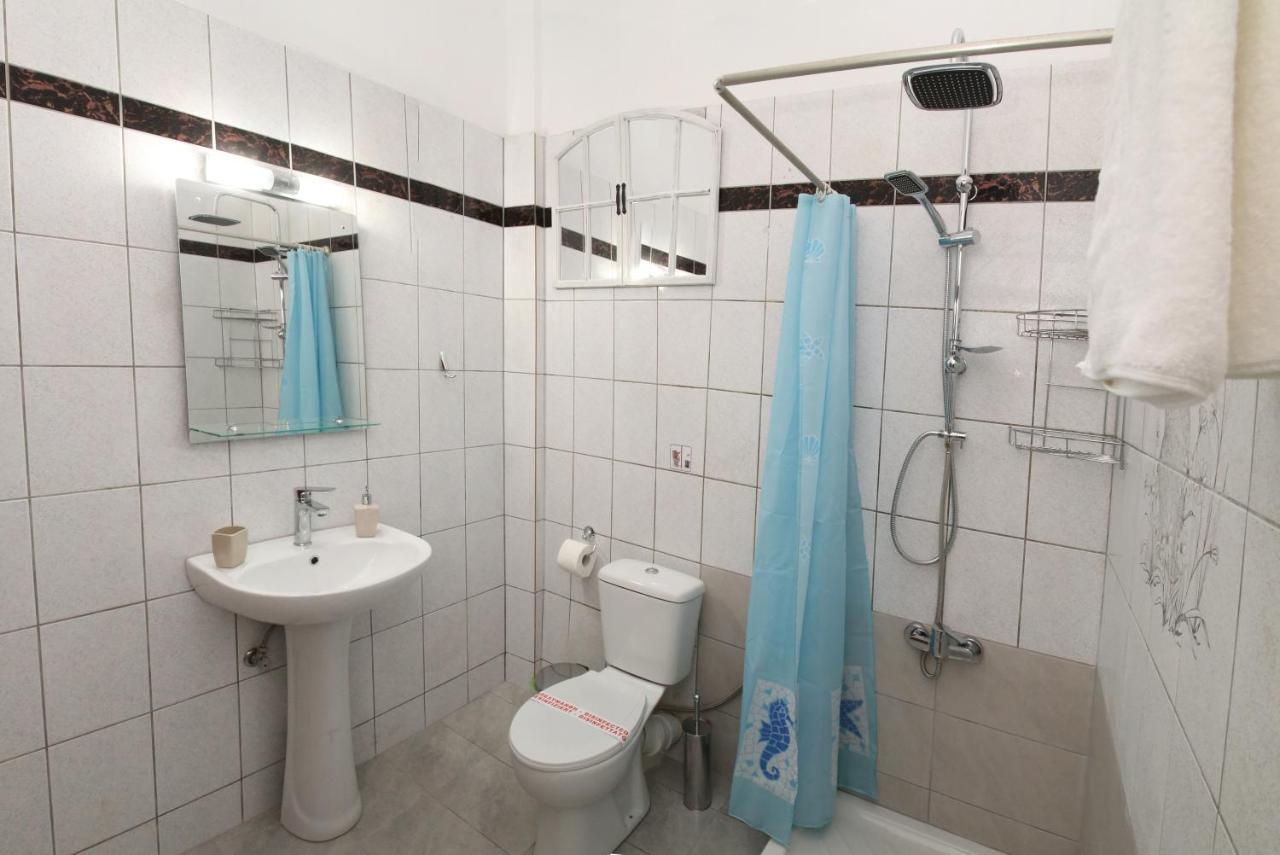 Lampias Apartments เกราโมตี ภายนอก รูปภาพ